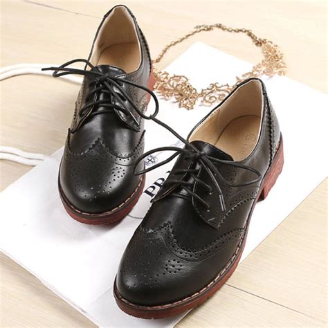 women's tie up oxford shoes.